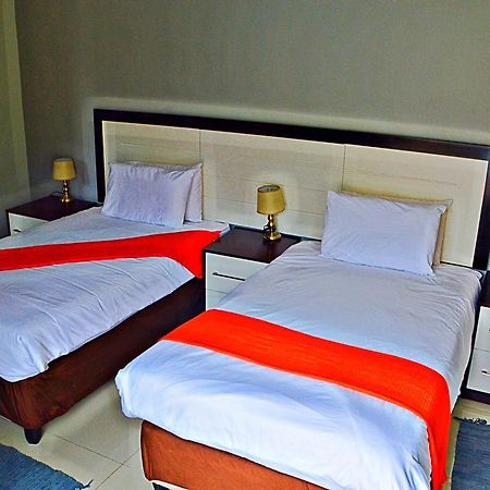 Cosy Palms Bed & Breakfast Gaborone Bagian luar foto
