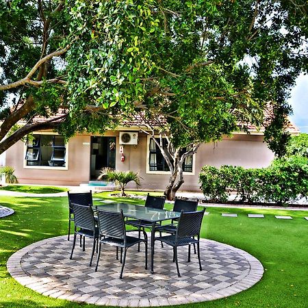 Cosy Palms Bed & Breakfast Gaborone Bagian luar foto
