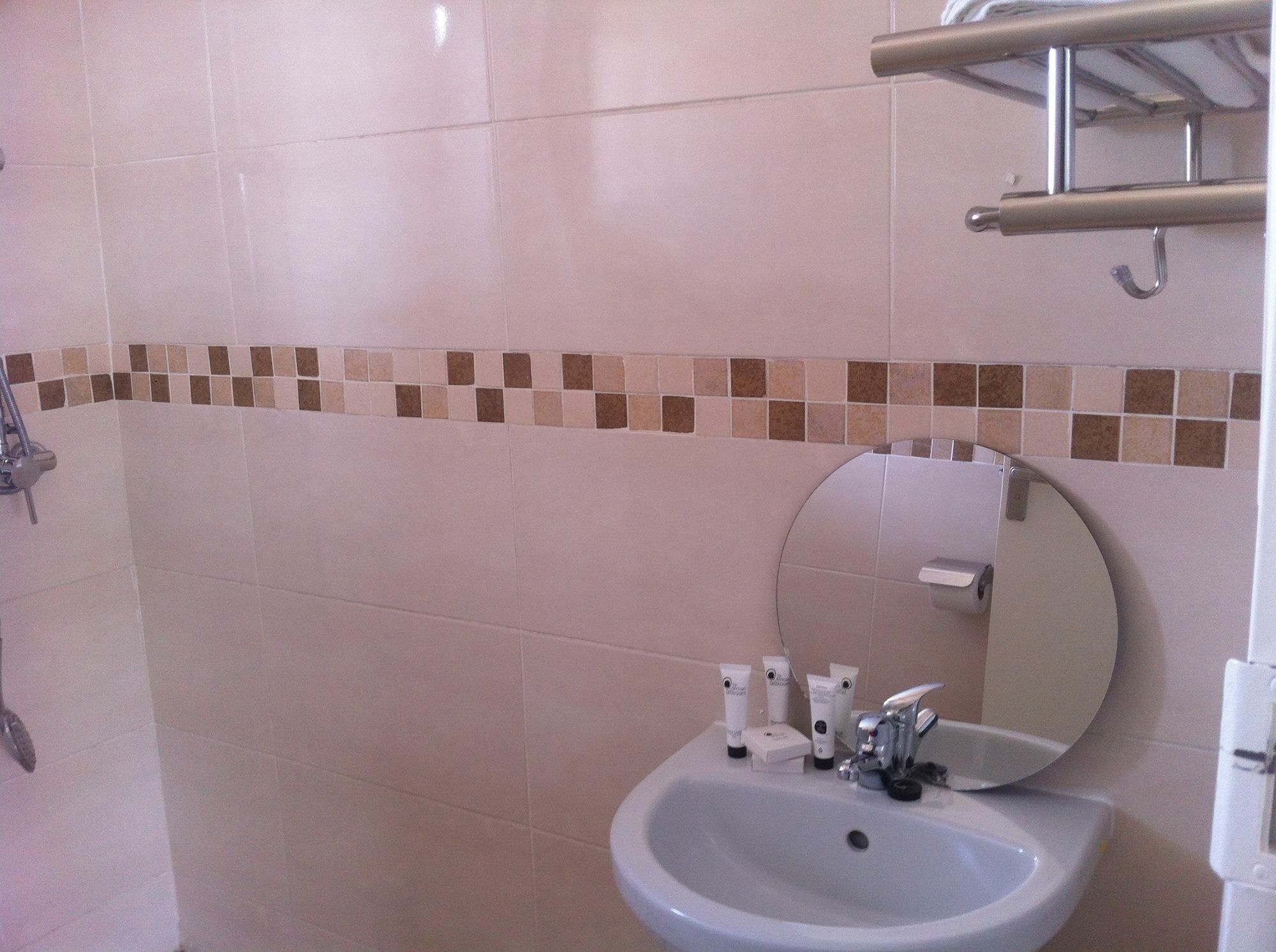 Cosy Palms Bed & Breakfast Gaborone Bagian luar foto
