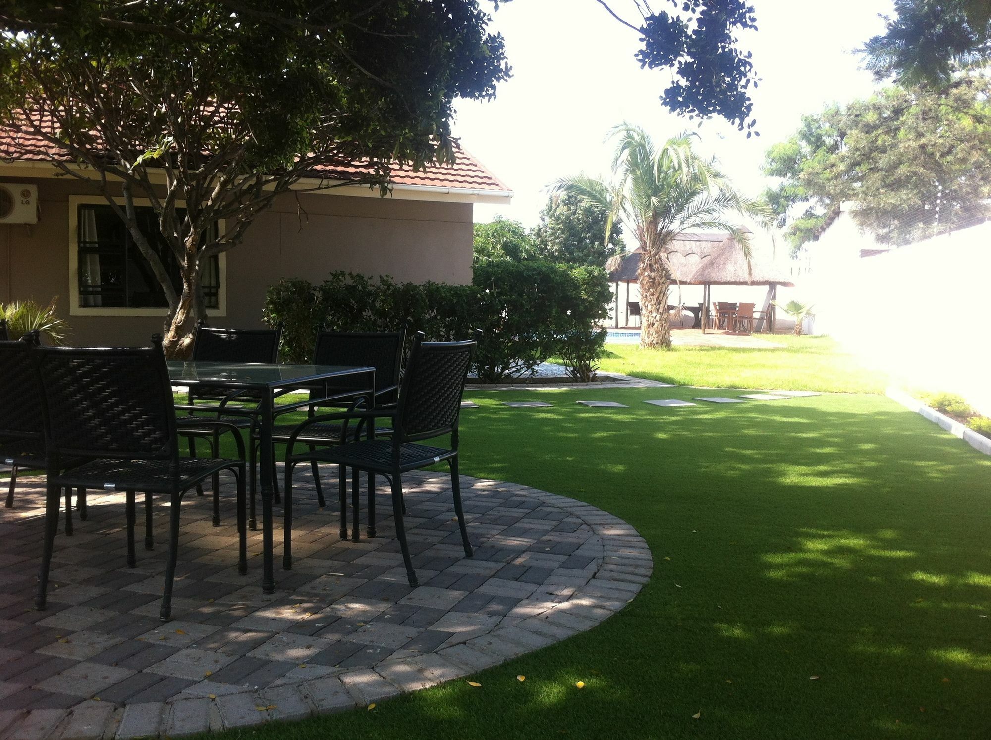 Cosy Palms Bed & Breakfast Gaborone Bagian luar foto